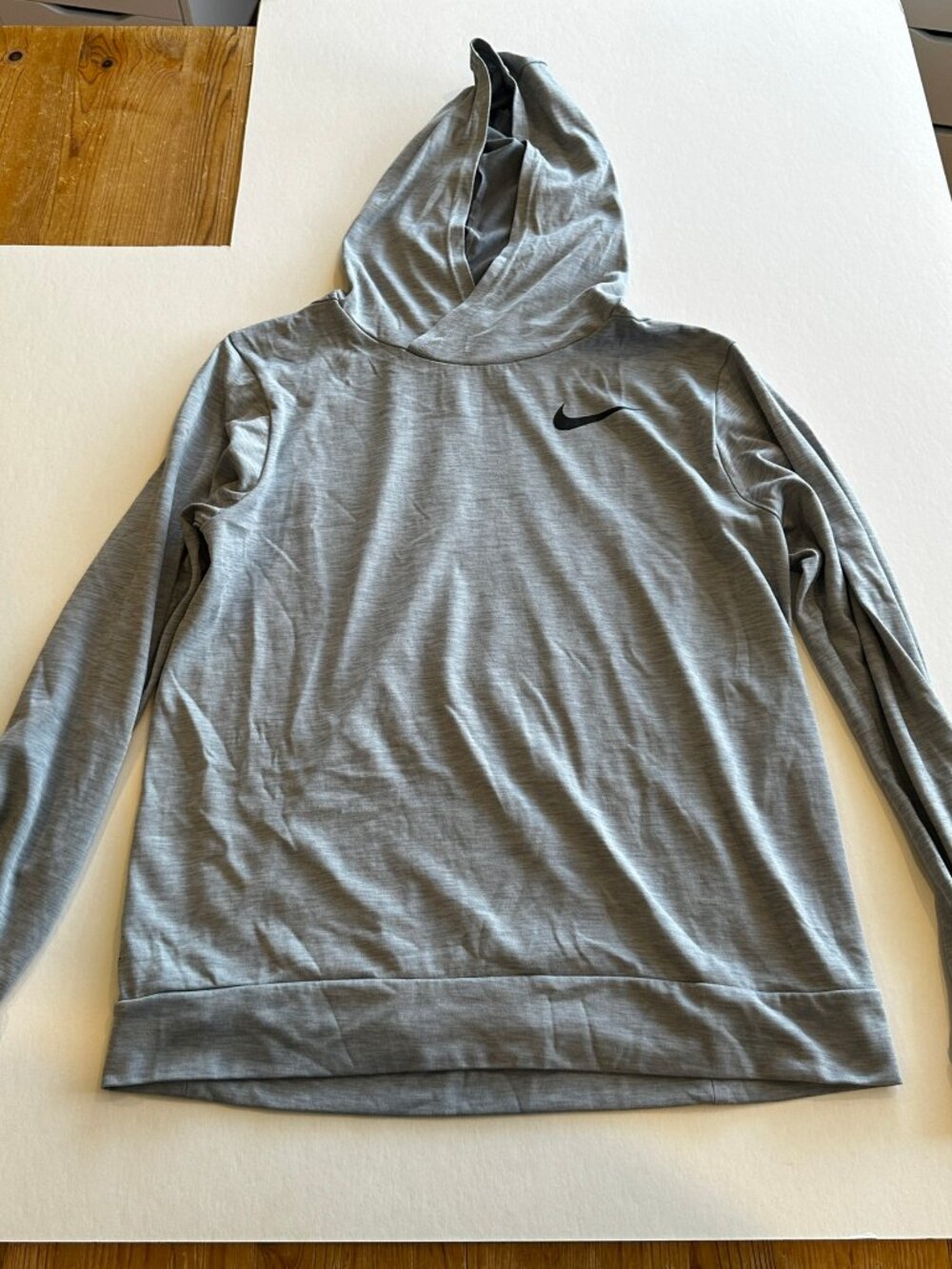 Nike Dri-FIT Boys Gray Lightweight Hooded Pullover Youth Large